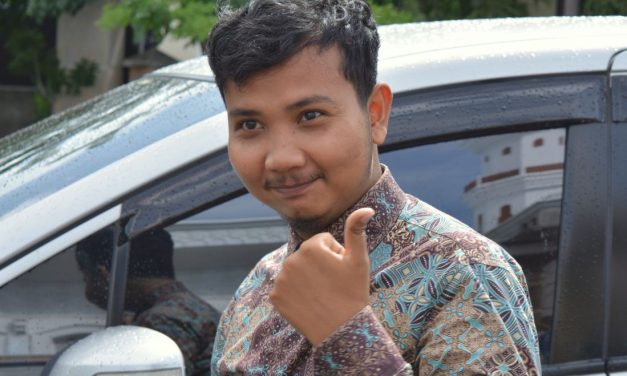 成熟穩重的思想家Zia